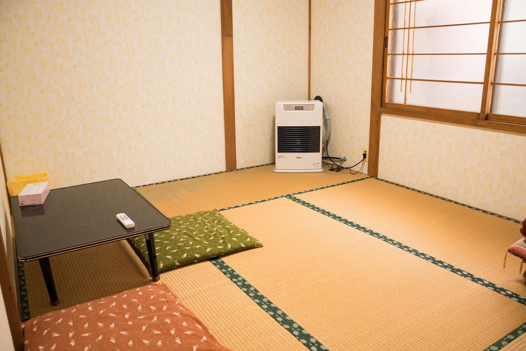 Otaru Guesthouse Harvest Exteriör bild
